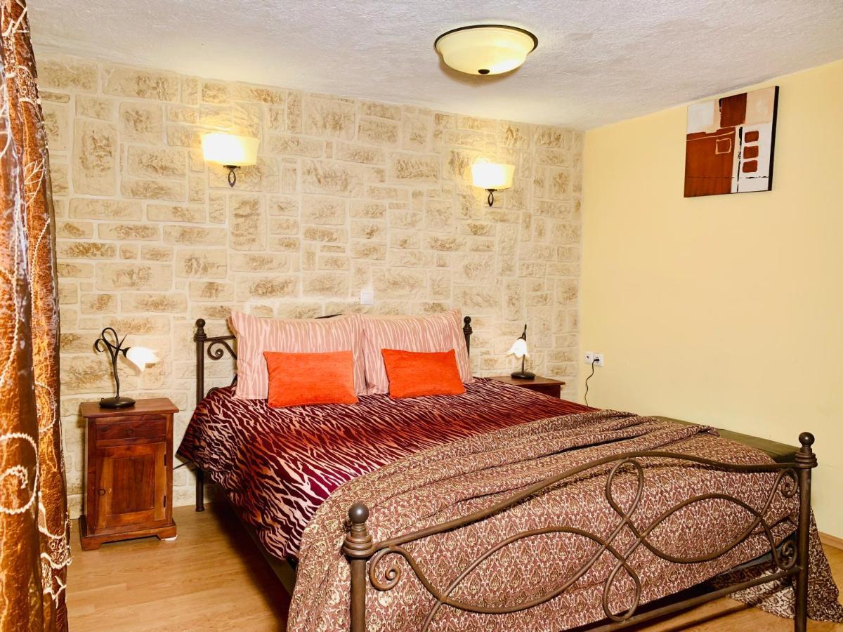 Ermones Odyssesas Bungalow Vátos Esterno foto