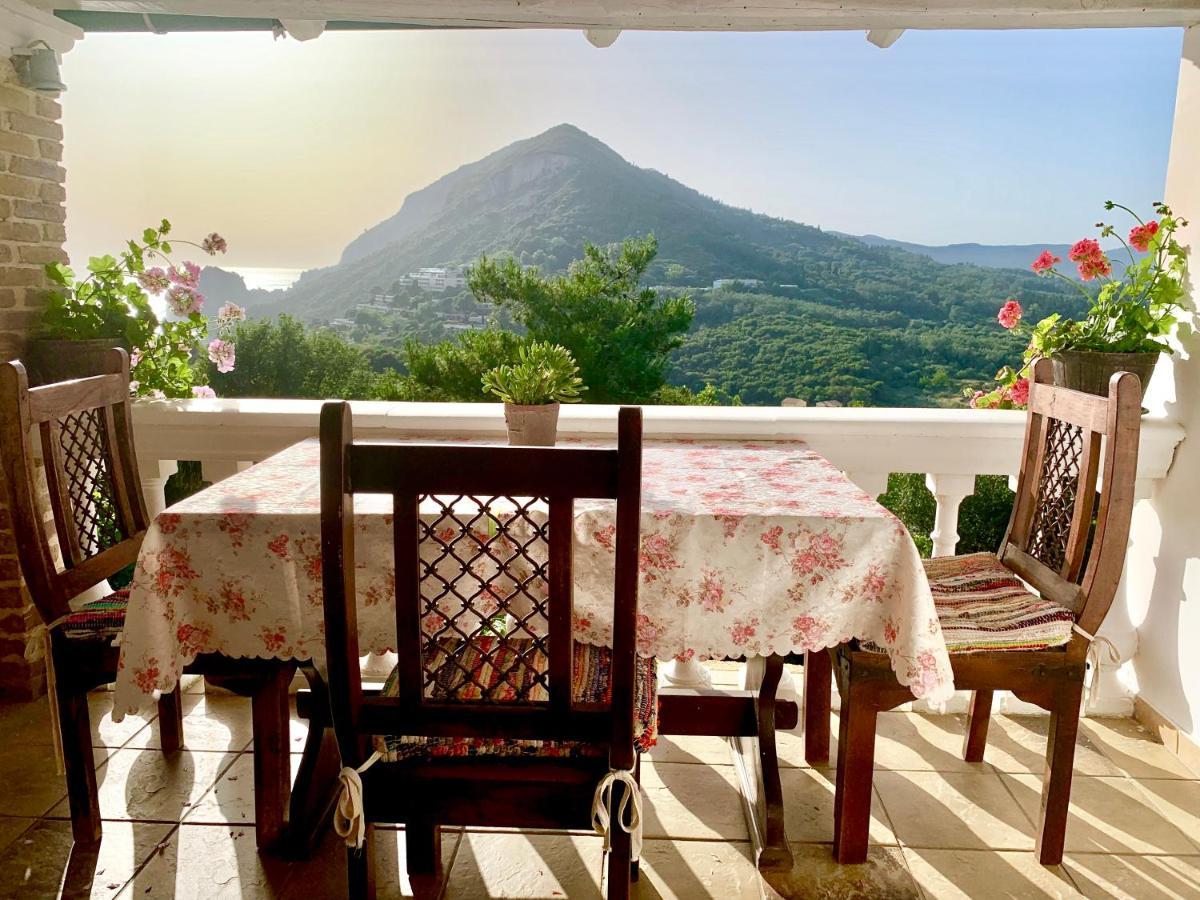 Ermones Odyssesas Bungalow Vátos Esterno foto