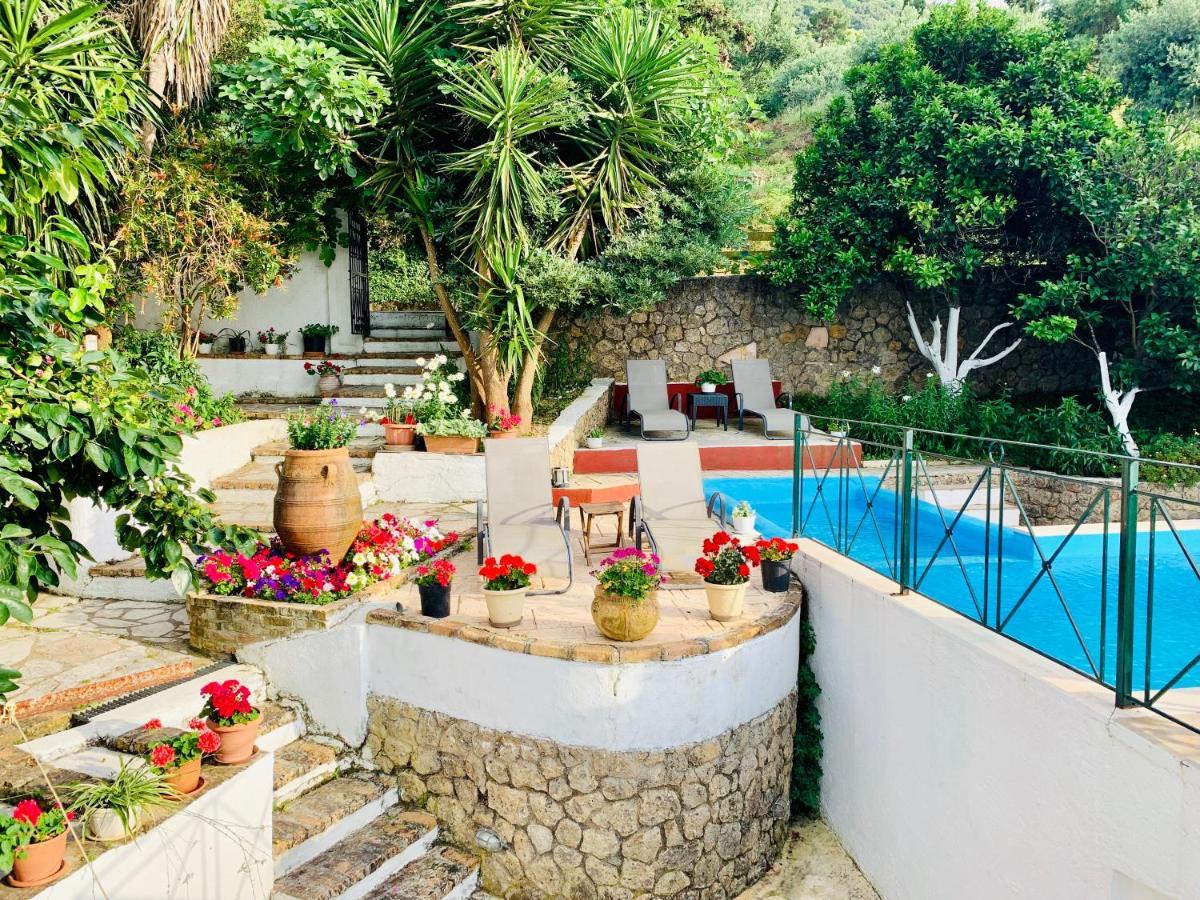 Ermones Odyssesas Bungalow Vátos Esterno foto
